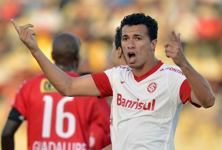 Clube franc&ecirc;s estaria disposto a pagar 15 milh&otilde;es de euros por Leandro Dami&atilde;o