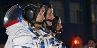 Tripulantes chegarão à estação espacial após uma viagem de dois dias
