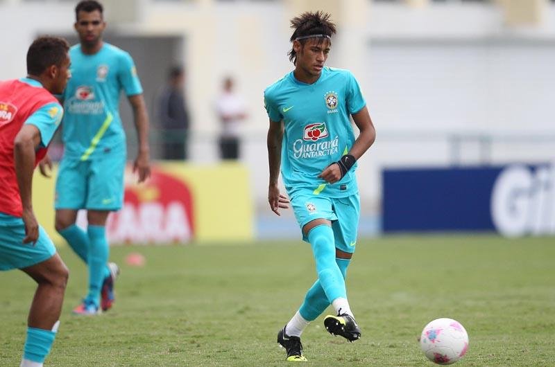 Neymar foi destaque em treino da Sele&ccedil;&atilde;o