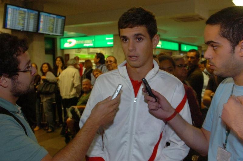 Venda de Oscar para o Chelsea deve ser oficializada nesta quarta-feira