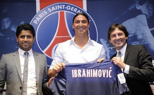 Ibrahimovic chega ao PSG prometendo fazer hist&oacute;ria
