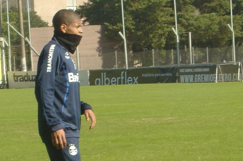 Leandro ganha espa&ccedil;o e deve substituir Kl&eacute;ber contra o Botafogo