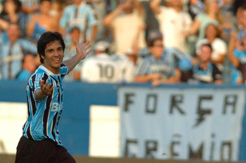 Gr&ecirc;mio acerta retorno de Facundo Bertoglio