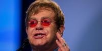 Cantor Elton John disse que mundo precisa de mais amor para acabar com a Aids