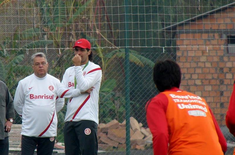 Auxiliar Josu&eacute; Teixeira come&ccedil;ou a trabalhar com Fernand&atilde;o nesta ter&ccedil;a-feira