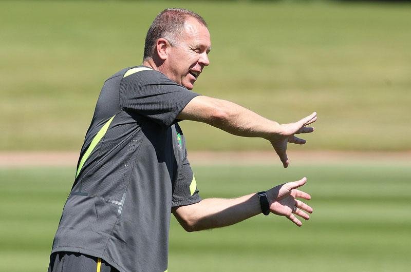Mano Menezes minimiza falta de ritmo de Neto no gol