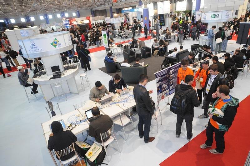 Programa&ccedil;&atilde;o inclui 700 palestrantes e 50 oficinas