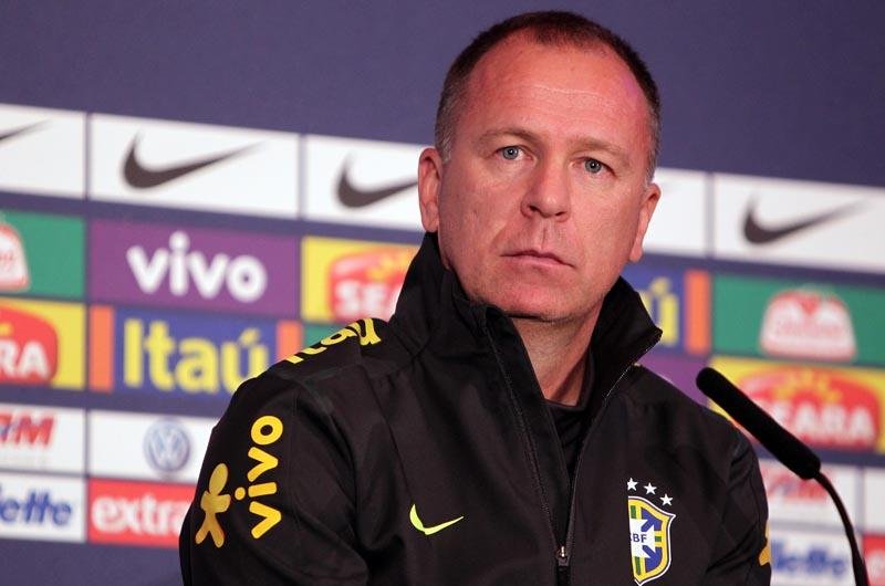 Mano mant&eacute;m time para a estreia nos Jogos Ol&iacute;mpicos