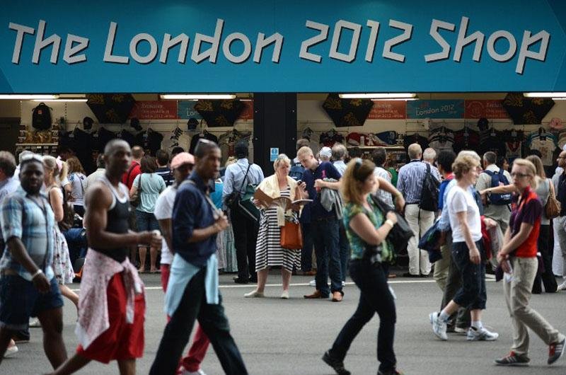 	Movimenta&ccedil;&atilde;o j&aacute; &eacute; intensa no est&aacute;dio Ol&iacute;mpico de Londres