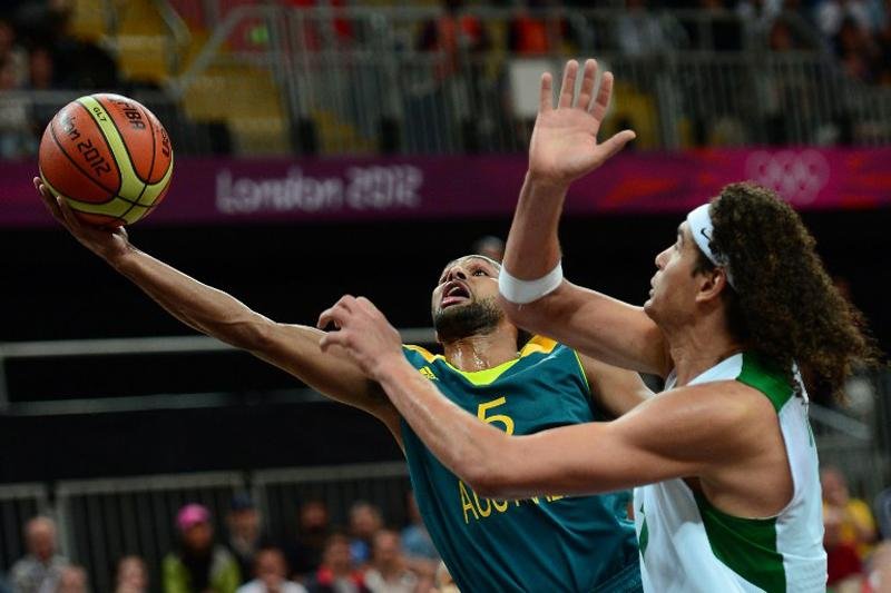 Basquete masculino retorna &agrave; Olimp&iacute;ada com vit&oacute;ria sobre a Austr&aacute;lia