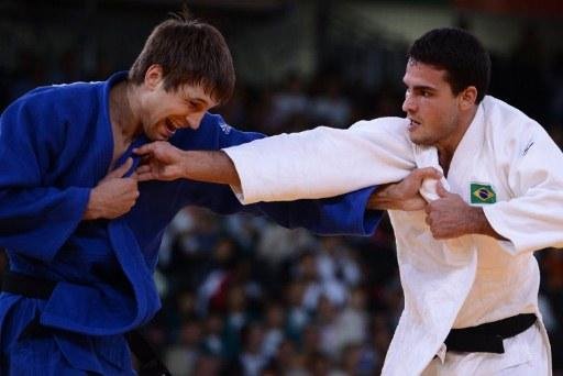 Guilheiro vence a primeira luta e vai &agrave;s oitavas no jud&ocirc; em Londres  