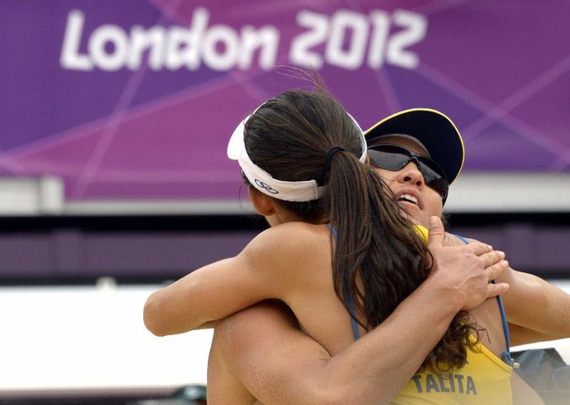 Talita e Maria Elisa vencem e confirmam lideran&ccedil;a no v&ocirc;lei de praia