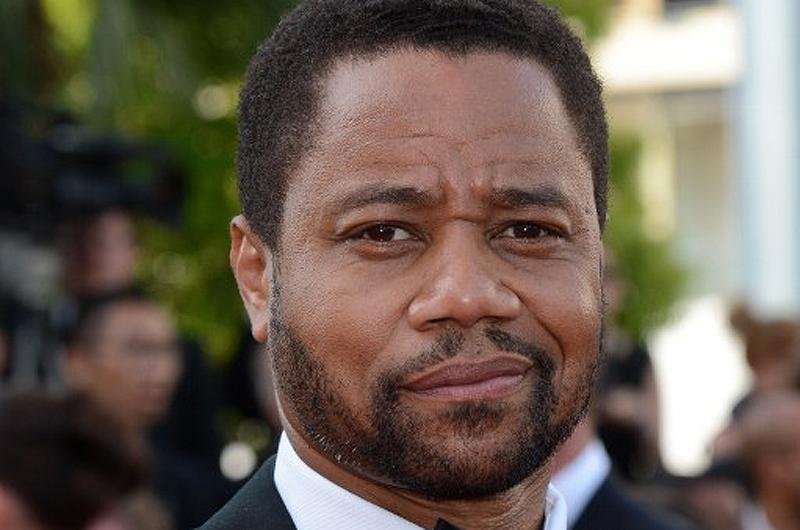 Cuba Gooding Jr. &eacute; procurado pela pol&iacute;cia por empurrar gar&ccedil;onete