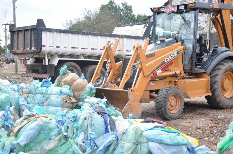 Toneladas de lixo foram removidas pela prefeitura de Novo Hamburgo