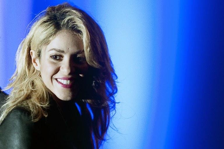 Suposta gravidez dificulta show de Shakira na Arena do Gr&ecirc;mio   