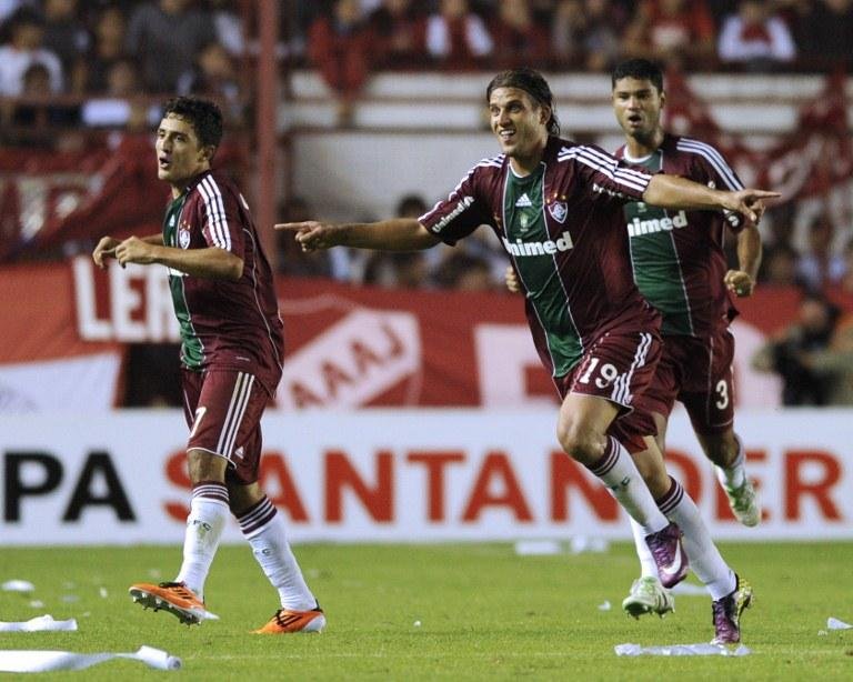 Rafael Moura (no centro) &eacute; cobi&ccedil;ado pelo Inter e espera contar com ajuda do Fluminense
