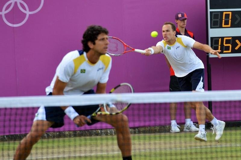 Marcelo Melo e Bruno Soares n&atilde;o conseguiram superar t&eacute;cnica da dupla Tsonga/Llodra