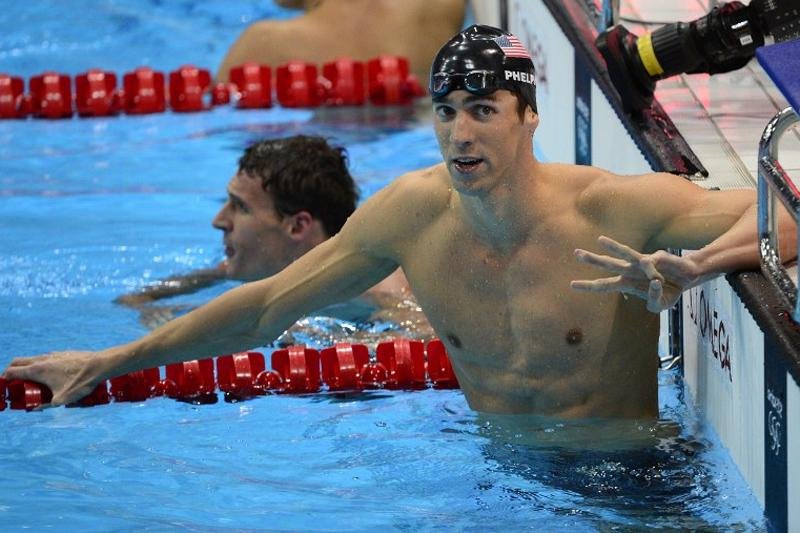 Phelps se consagra nos 200m medley e Thiago Pereira fecha em quarto