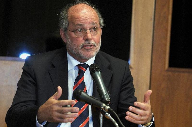 Amaro Lins aposta na retomada das aulas ap&oacute;s acordo com um dos sindicatos dos docentes