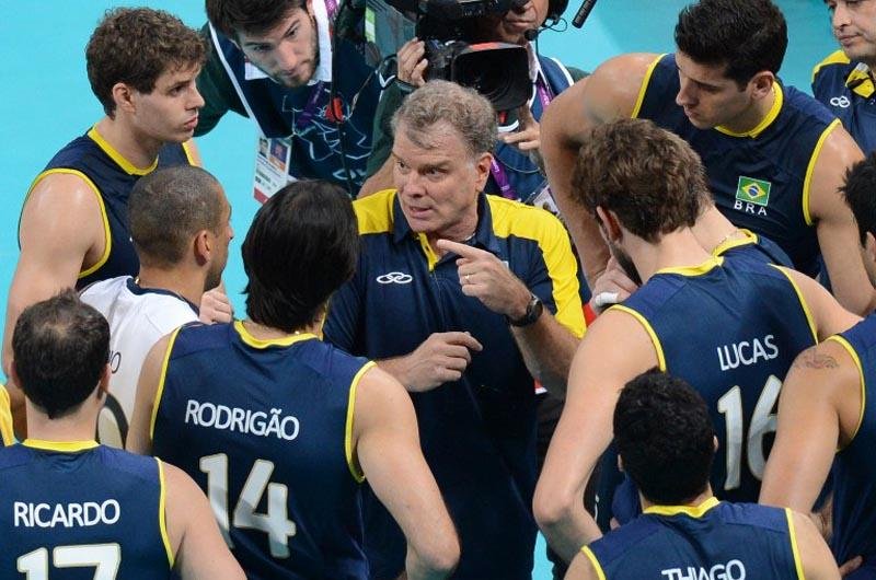 Brasil perde de virada para os EUA no v&ocirc;lei masculino
