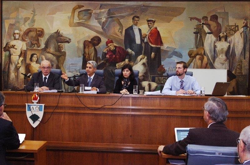 Conselho da Ufrgs aprova manuten&ccedil;&atilde;o do sistema de cotas por mais dez anos