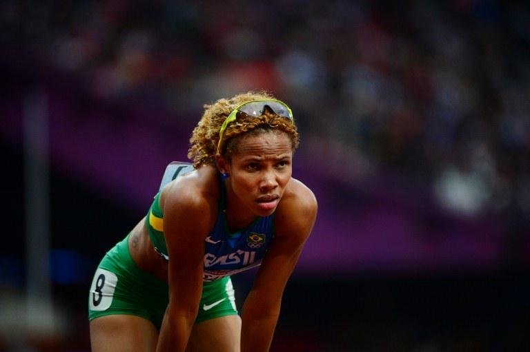 Evelyn do Santos avan&ccedil;ou nos 200m contra a jamaicana campe&atilde; ol&iacute;mpica Shelly-Ann Fraser Price