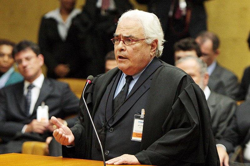 Advogado da ex-presidente K&aacute;tia Rabello afirmou que n&atilde;o h&aacute; provas contra sua cliente 
