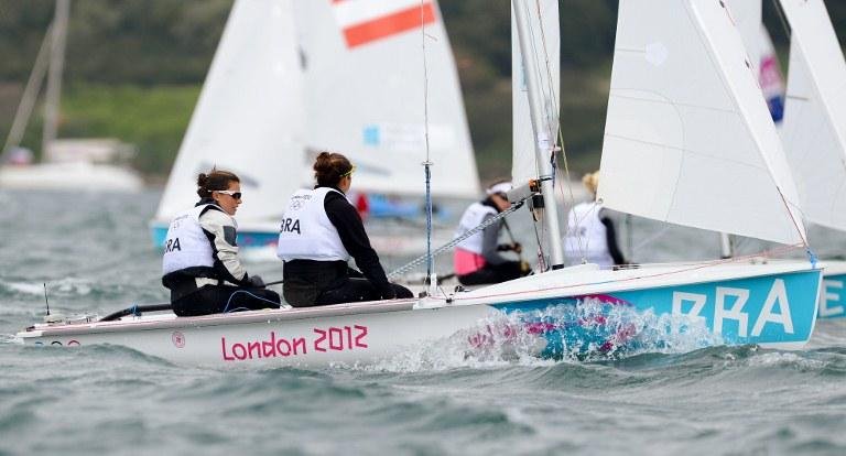 Fernanda Oliveira e Ana Barbachan v&atilde;o brigar pelo bronze na vela