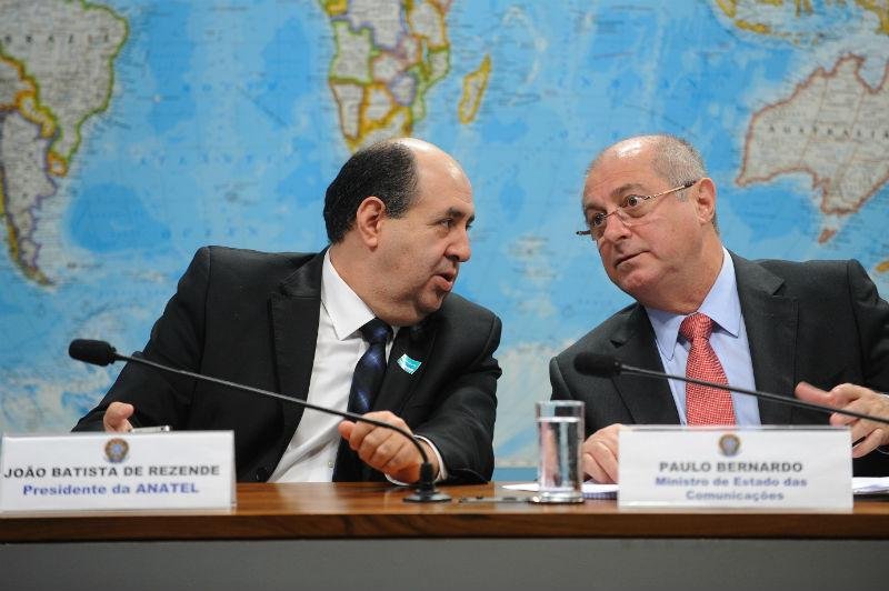 Presidente da Anatel, Jo&atilde;o Batista de Rezende, e o ministro Paulo Bernardo participam de audi&ecirc;ncia sobre a situa&ccedil;&atilde;o e a qualidade do servi&ccedil;o m&oacute;vel pessoal de telefonia