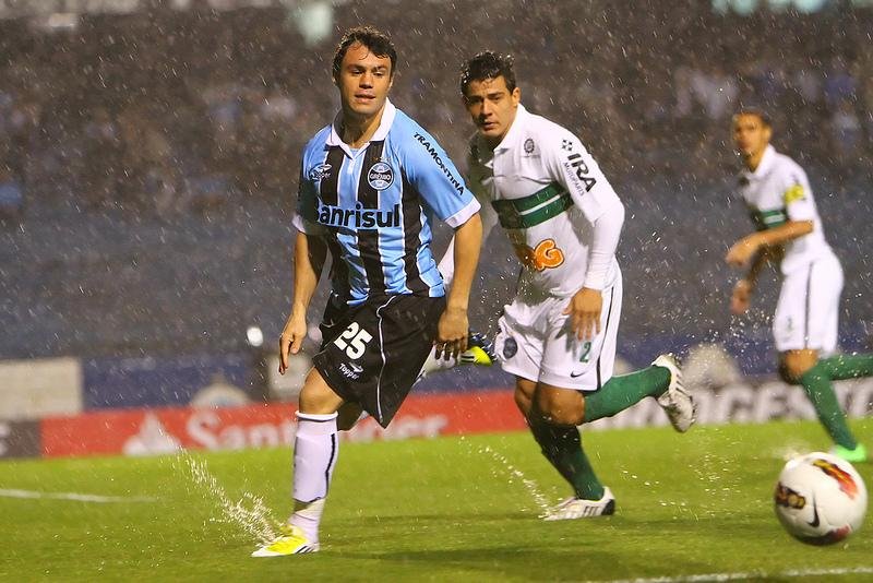 Kl&eacute;ber pode pegar at&eacute; seis jogos de suspens&atilde;o