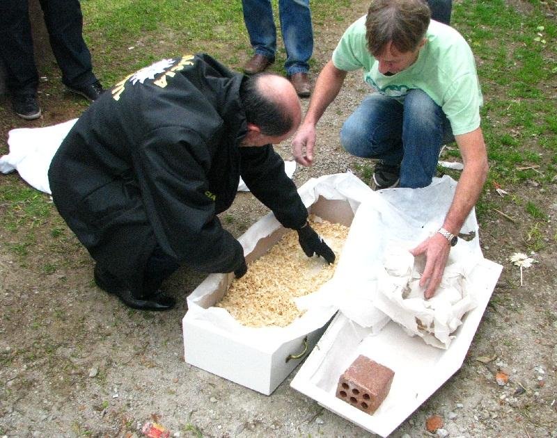 Materiais foram colocados para simular peso de beb&ecirc; de cinco meses