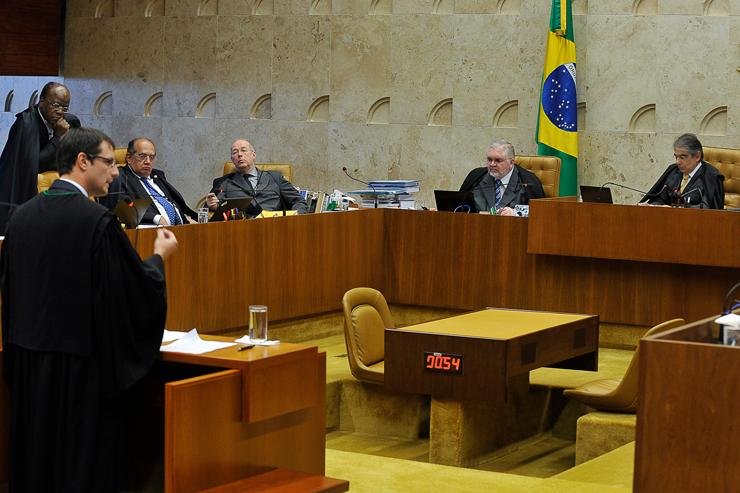 Sess&atilde;o no STF ouve as defesas dos r&eacute;us do mensal&atilde;o