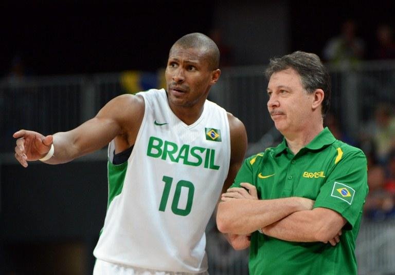 Leandrinho disse que Espanha jogou para perder contra o Brasil