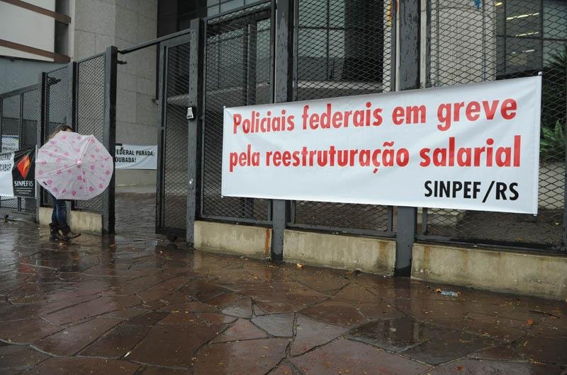 Emiss&atilde;o de passaportes &eacute; o servi&ccedil;o mais prejudicado com a greve