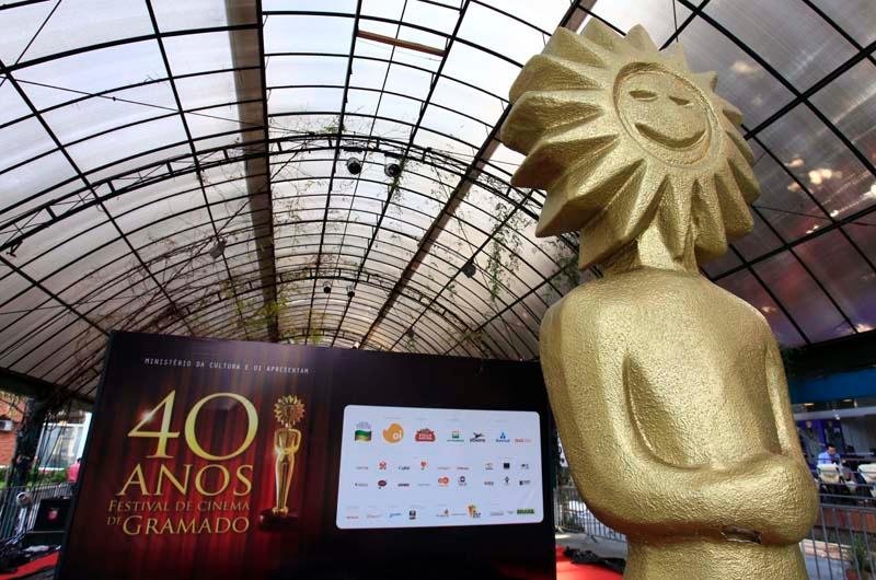 Cerim&ocirc;nia da 40&ordf; edi&ccedil;&atilde;o come&ccedil;a &agrave;s 21h no Pal&aacute;cio do Festivai
