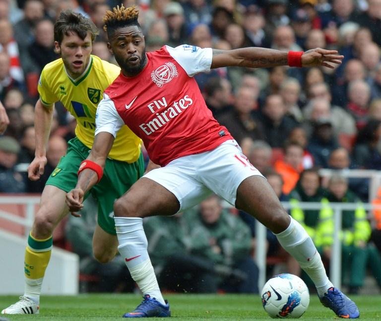 Song deixa o Arsenal para atuar pelo Barcelona