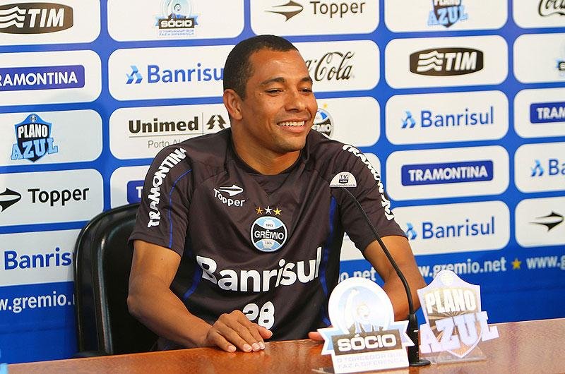 Capit&atilde;o quer Gr&ecirc;mio focado contra o Coritiba e descarta favoritismo para o cl&aacute;ssico