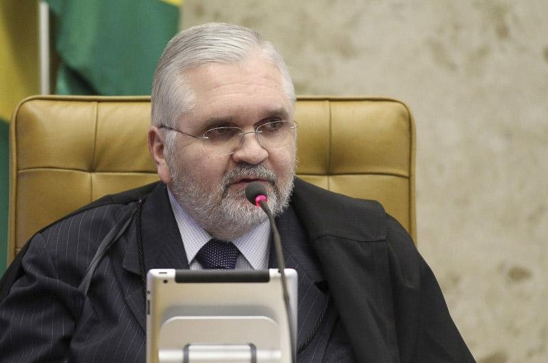 Procurador-geral afirmou que gostaria do voto completo do ministro