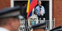 Julian Assange está refugiado na embaixada do Equador desde junho
