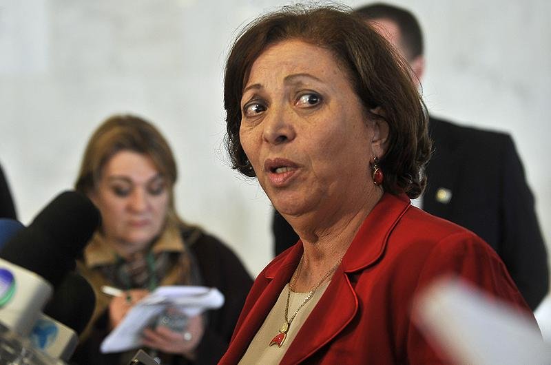 Ministra nega pedido de doa&ccedil;&otilde;es para campanhas a ex-diretor do Dnit