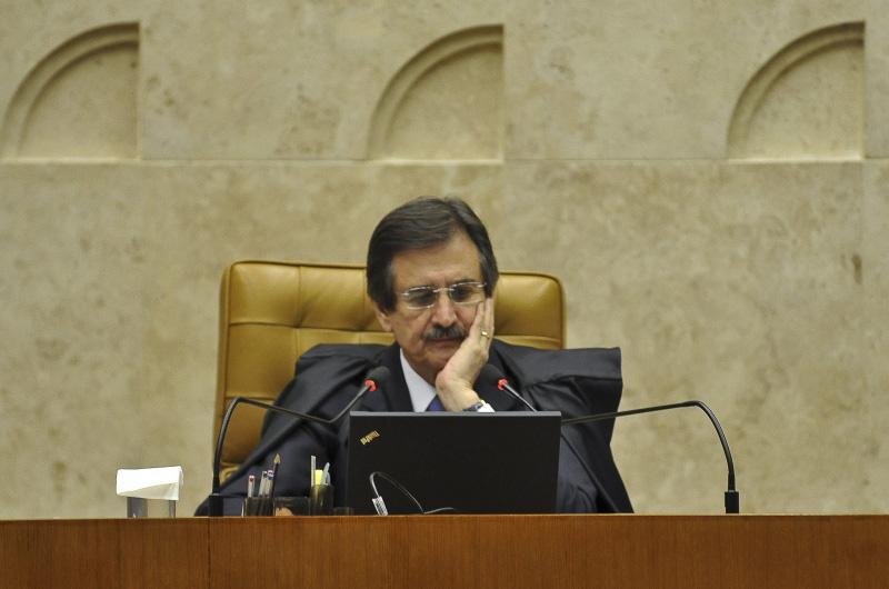 Ministro Cezar Peluso votar&aacute; antes de se aposentar 