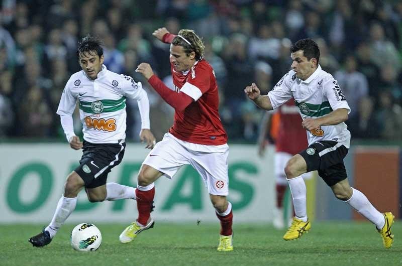 Coritiba vence Inter confuso e sem inspira&ccedil;&atilde;o na estreia do returno