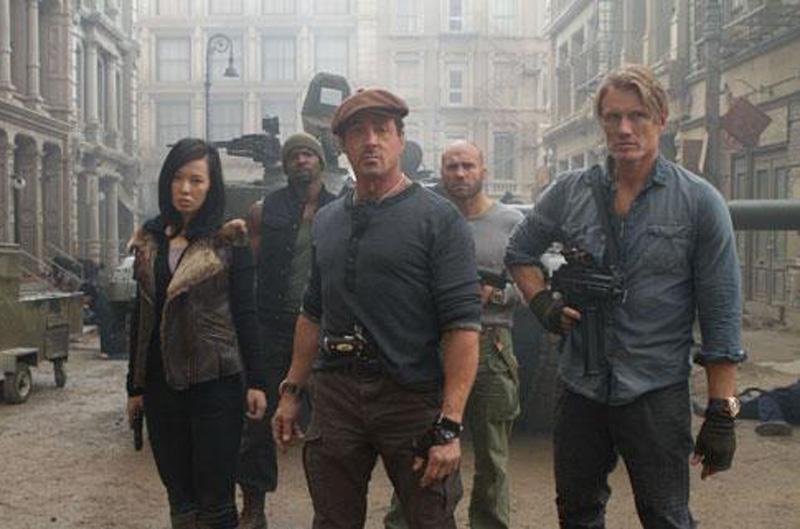 Time de brucutus hollywoodianos est&aacute; junto novamente