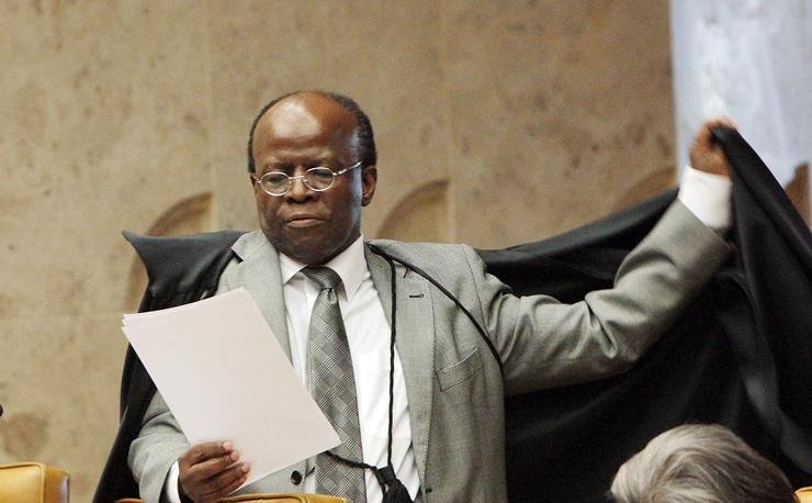 Ministro Joaquim Barbosa, relator do processo do mensal&atilde;o, pediu a condena&ccedil;&atilde;o de ex-dirigentes do Banco Rural por gest&atilde;o fraudulenta