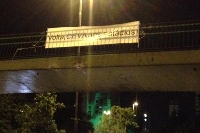 Respons&aacute;veis por faixa na avenida Goethe avaliam que lei pune quem se diverte pacificamente