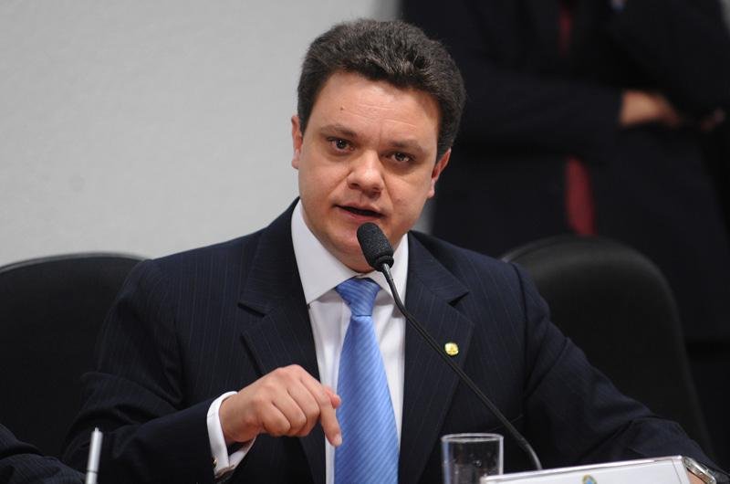 O relator da comiss&atilde;o, deputado Odair Cunha, diz que parlamentares analisar&atilde;o arquivos novos