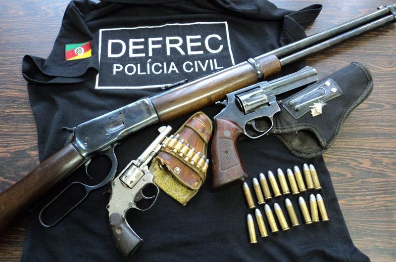 Armas estavam na empresa dos suspeitos