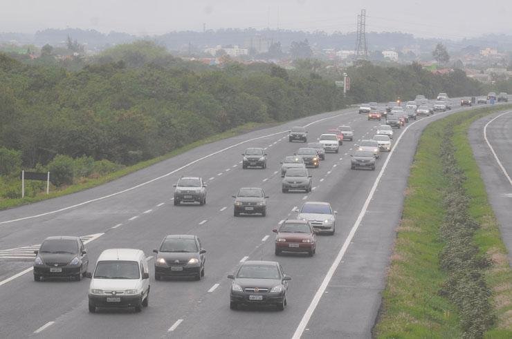 Estradas devem ter movimento maior durante a tarde e in&iacute;cio da noite