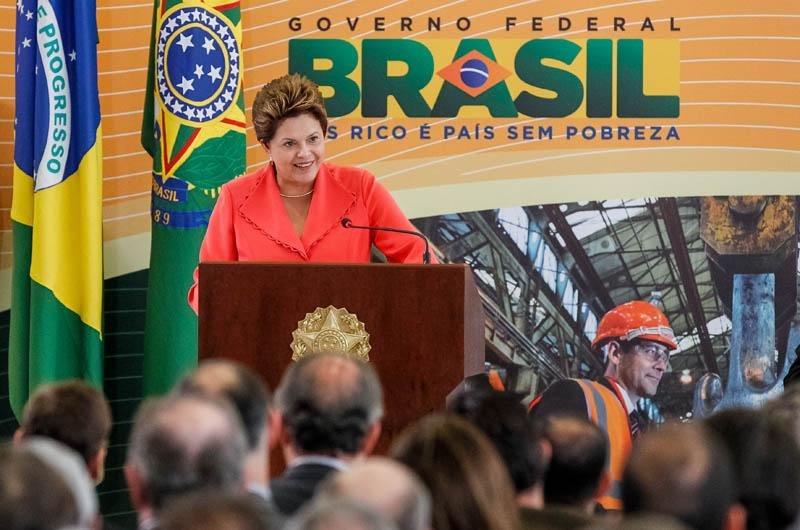 Dilma Rousseff disse que governo diminuir&aacute; o pre&ccedil;o sem comprometer o servi&ccedil;o