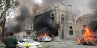 Ministro da Defesa do Iêmen escapa de atentado